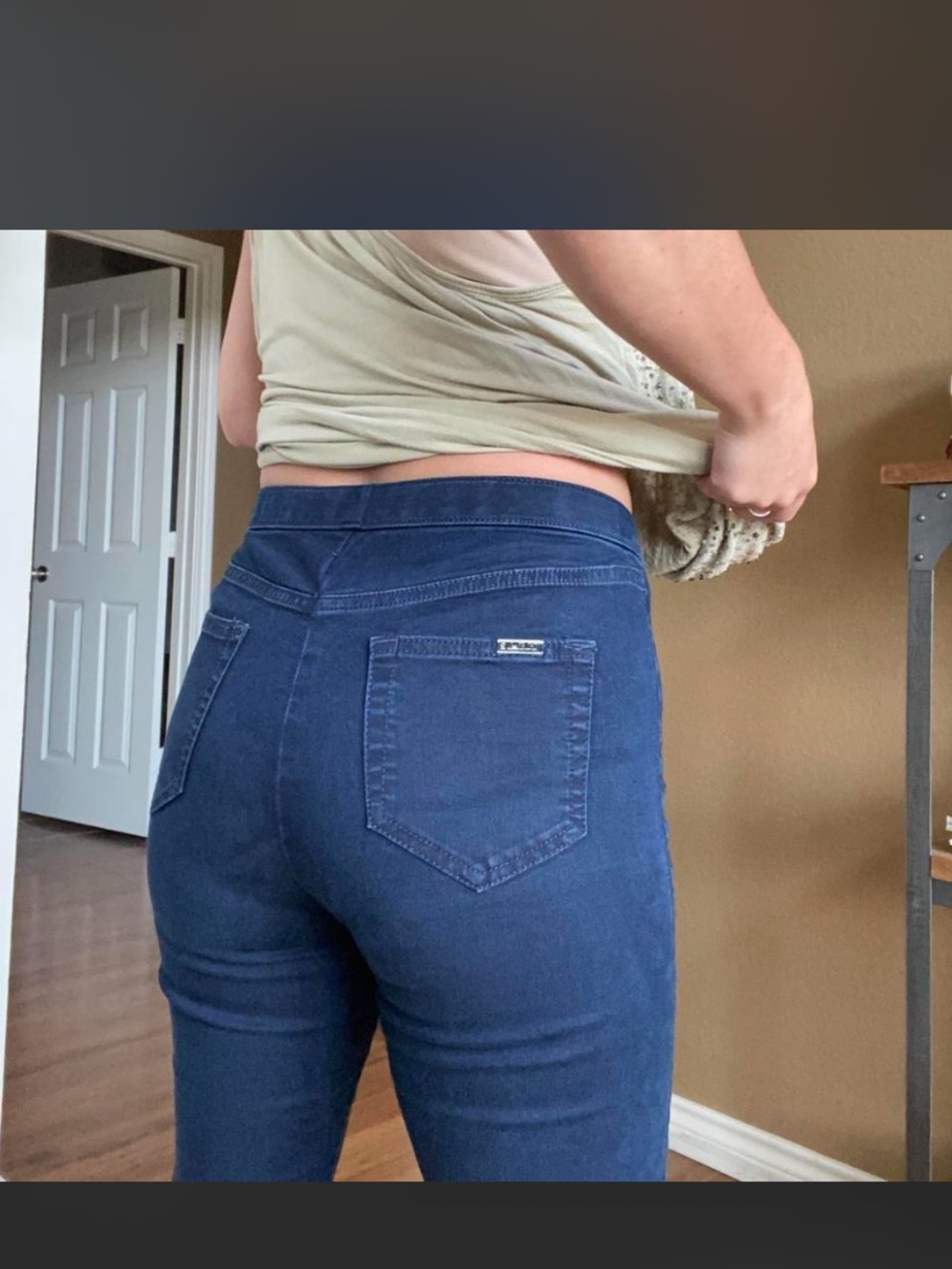 Jennifer Lopez Indigo High-Rise Jeggings